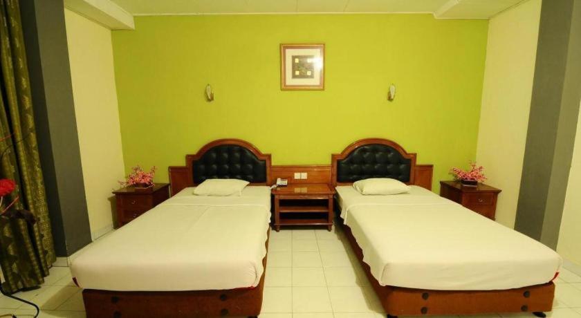 בוקיטינגי Hotel Benteng מראה חיצוני תמונה