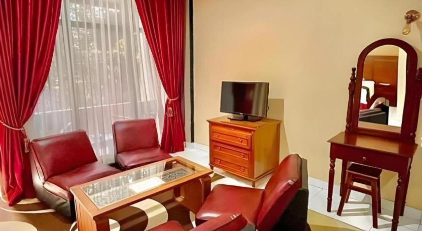 בוקיטינגי Hotel Benteng מראה חיצוני תמונה