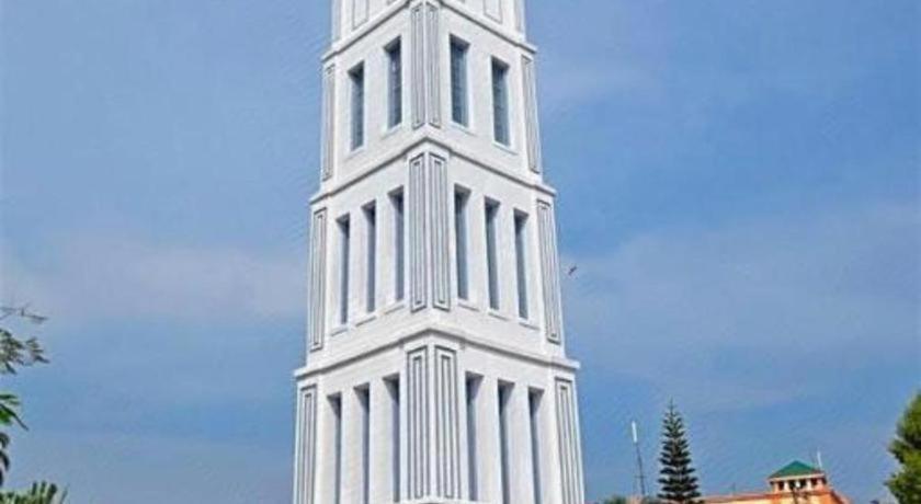 בוקיטינגי Hotel Benteng מראה חיצוני תמונה